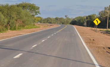 La Dirección de Vialidad Provincial colabora con equipos y combustible en Sáenz Peña.