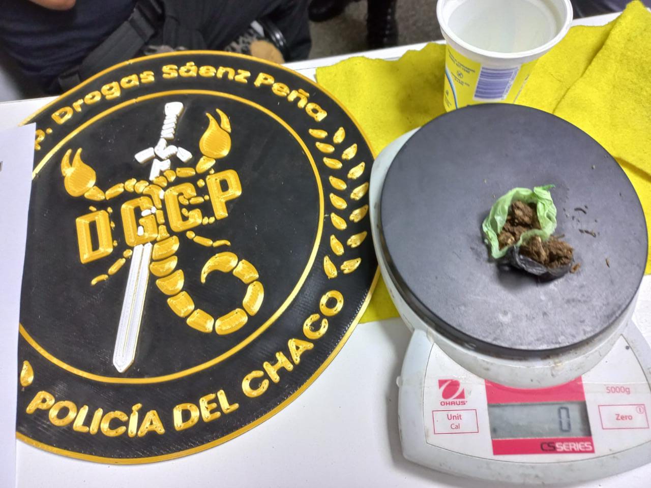 Sáenz Peña: Llevó yogurt a un detenido con droga dentro