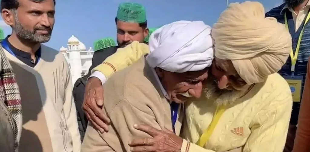 Dos hermanos separados por la partición de India se reúnen 74 años después por una campaña online