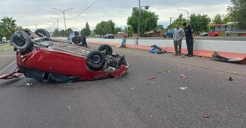Mendoza: ¡tremendo, imágenes impactantes!, una mujer se quedó dormida y protagonizó un tremendo accidente