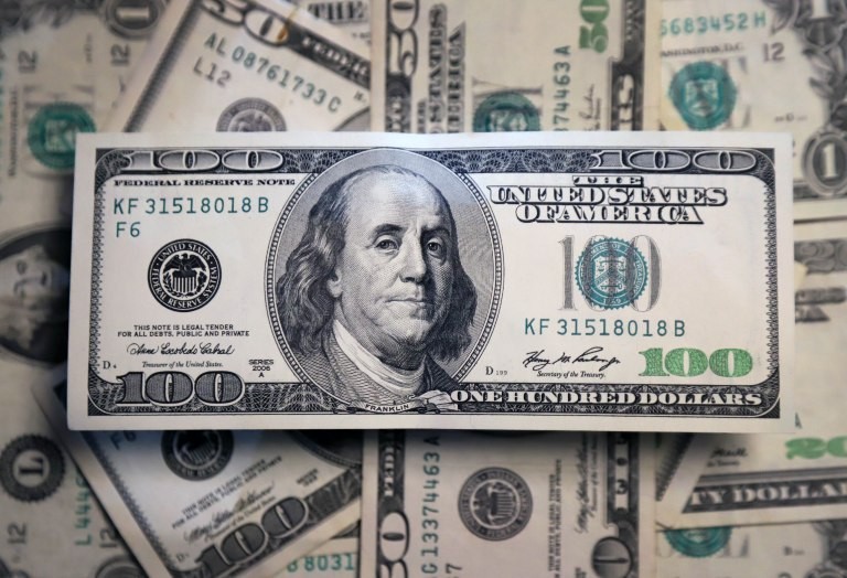 El dolar blue cerró la semana en alza