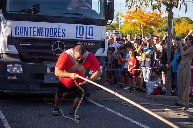 Juan Ferrer, el hombre más fuerte de España: camiones de 20 toneladas y hasta 8.000 calorías al día
