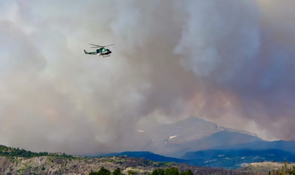 El incendio en Los Alerces ya consumió más de 1800 hectáreas: Córdoba y Río Negro enviarán brigadistas