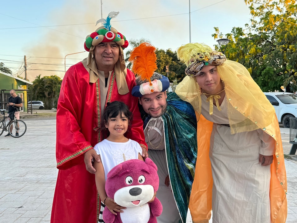 Barranqueras: los reyes llegaron a la plaza Sarmiento