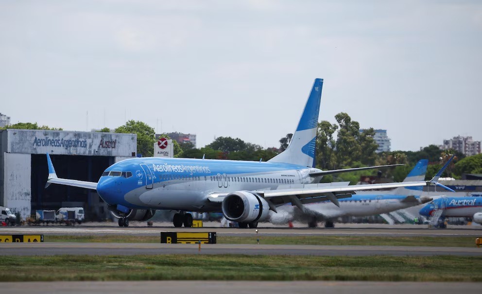  Avión que salió de Corrientes declaró la emergencia en el aire al llegar a Aeroparque