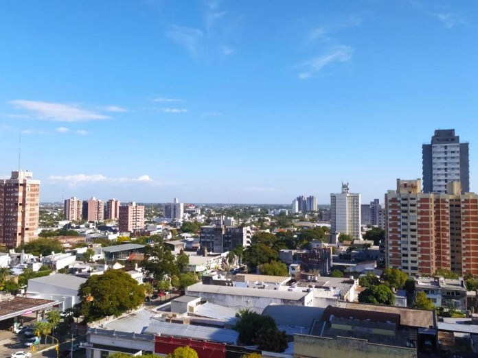 Jueves con cielo despejado y máxima de 36° en Resistencia