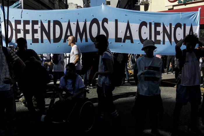 Científicos en alerta tras el recorte anunciado por el Gobierno