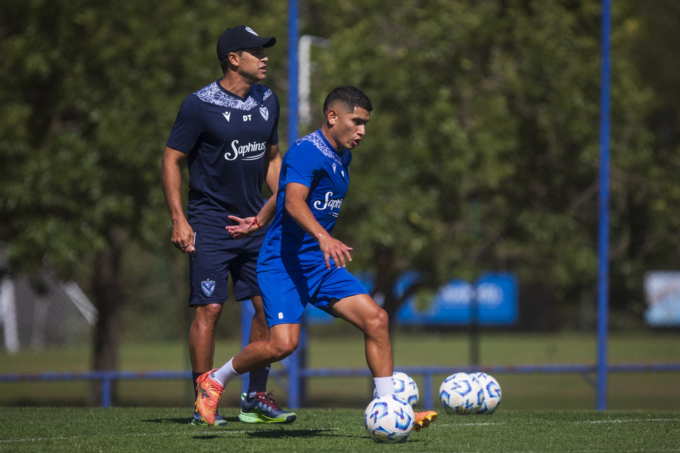 Con Tigre-Vélez, vuelve el fútbol de Primera