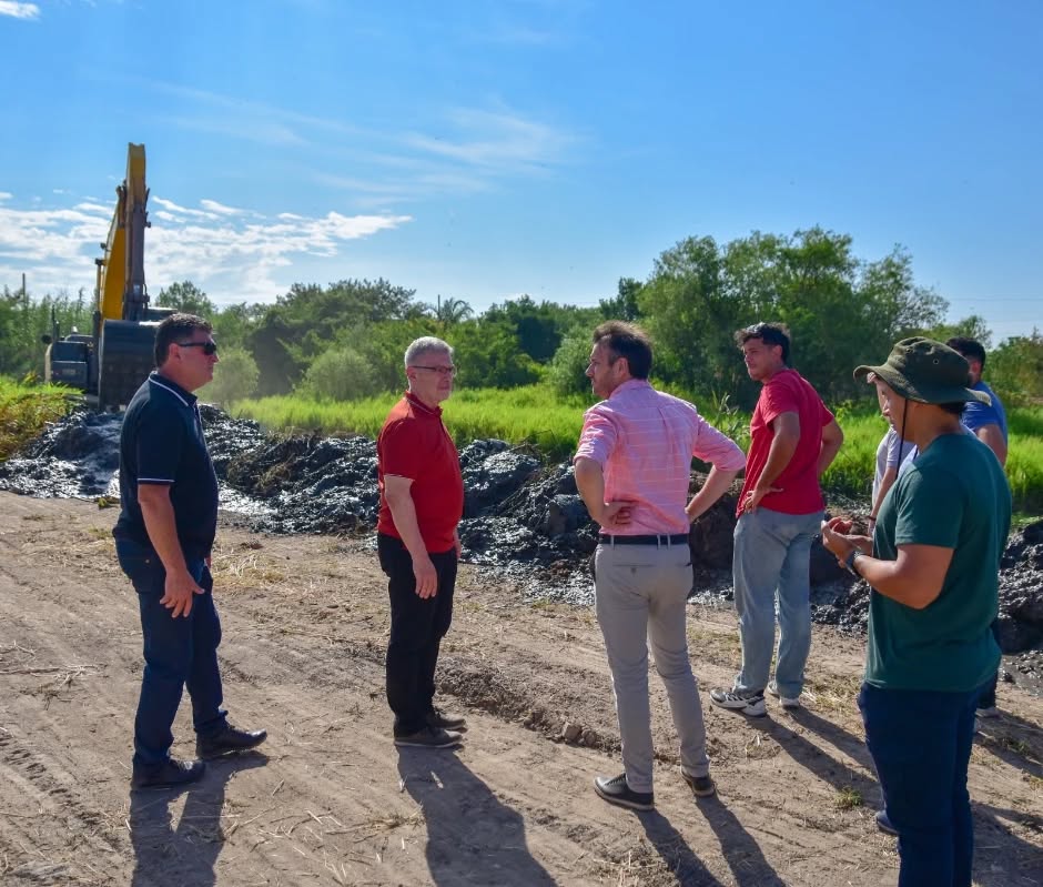  Municipalidad de Fontana: supervisan avance de obras en el canal del riacho Arazá