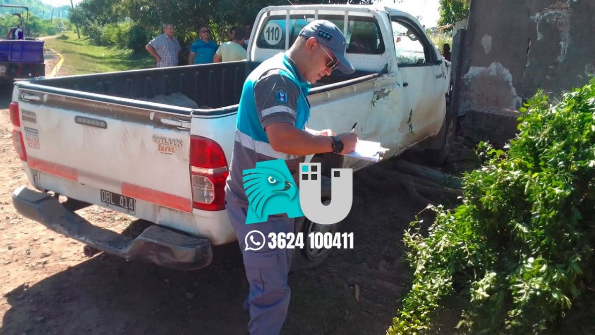 San Martín: conductor pierde el control de su camioneta y choca contra pilar de luz en acceso a Laguna del Tigre