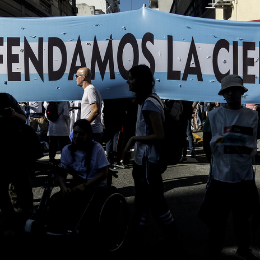 Científicos en alerta tras el recorte anunciado por el Gobierno