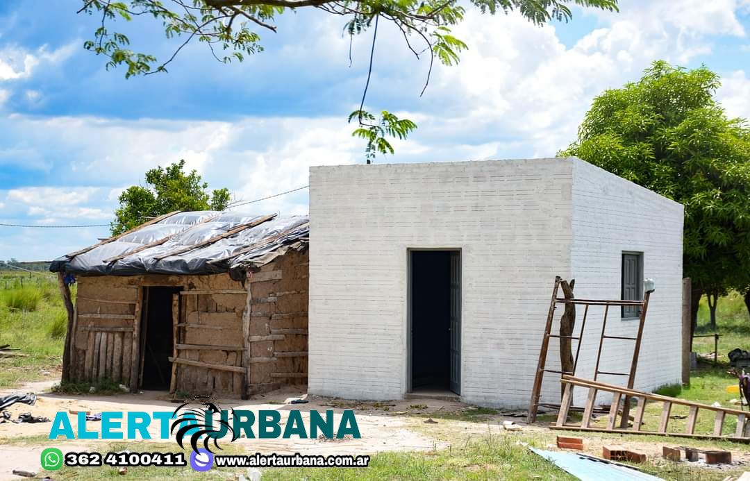 El municipio de La Leonesa entregó mejoras habitacionales a familias de zonas rurales