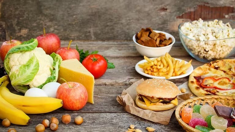 Altas temperaturas: qué alimentos comer y cuáles evitar, según los nutricionistas