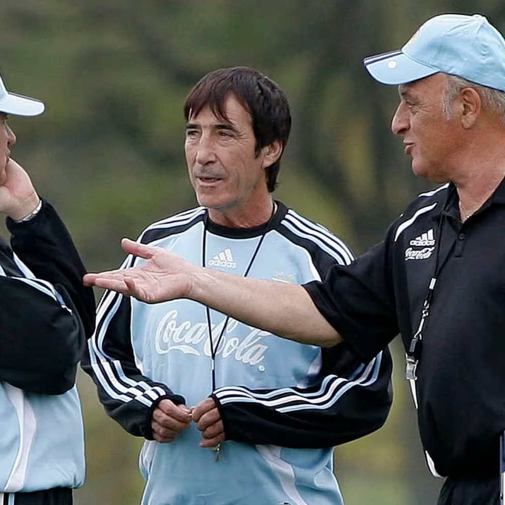 Basile reveló las internas en la Selección que precipitaron su renuncia en 2008: el rol de Maradona y el dardo a Gago
