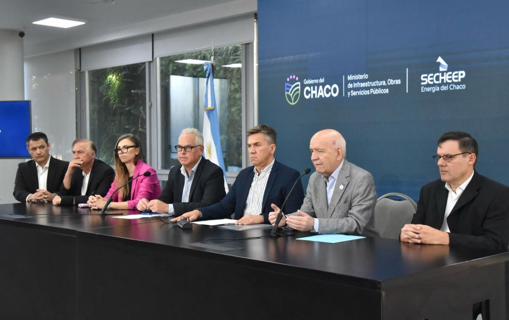 El gobernador anunció el programa de recuperación del alumbrado público y tolerancia cero a las conexiones irregulares