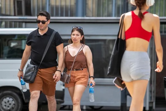 Cortes de luz masivos por el calor en varios puntos del país y colapsos en Chaco