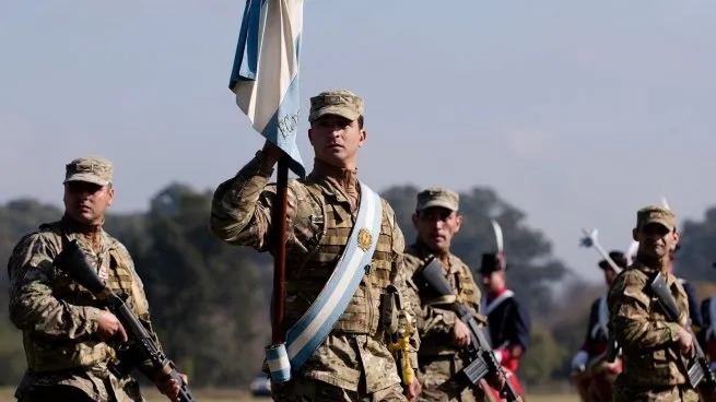 Tras las protestas en Gendarmería, el gobierno de Milei anunció aumentos para las fuerzas de seguridad