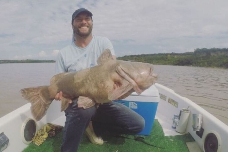 Entre Ríos: un grupo de pescadores se sorprendió con una especie del río Paraná