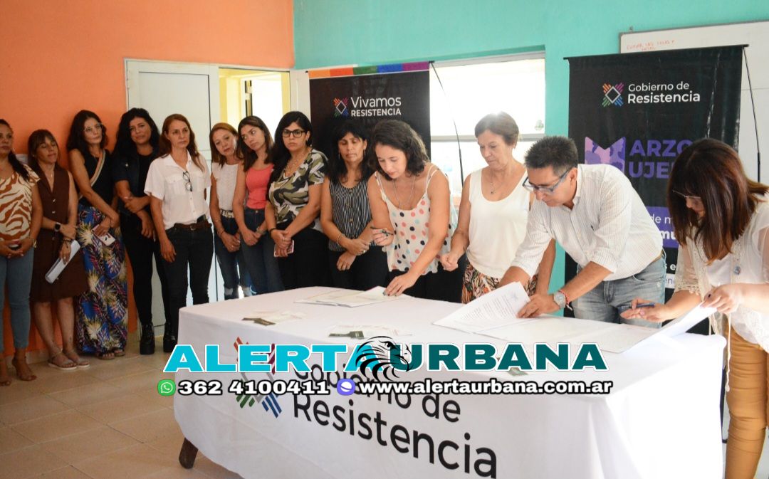 Mes de la Mujer: Gustavo Martínez firmó convenios para formación en oficios, asesoramiento jurídico en derechos y gestión de emprendimientos