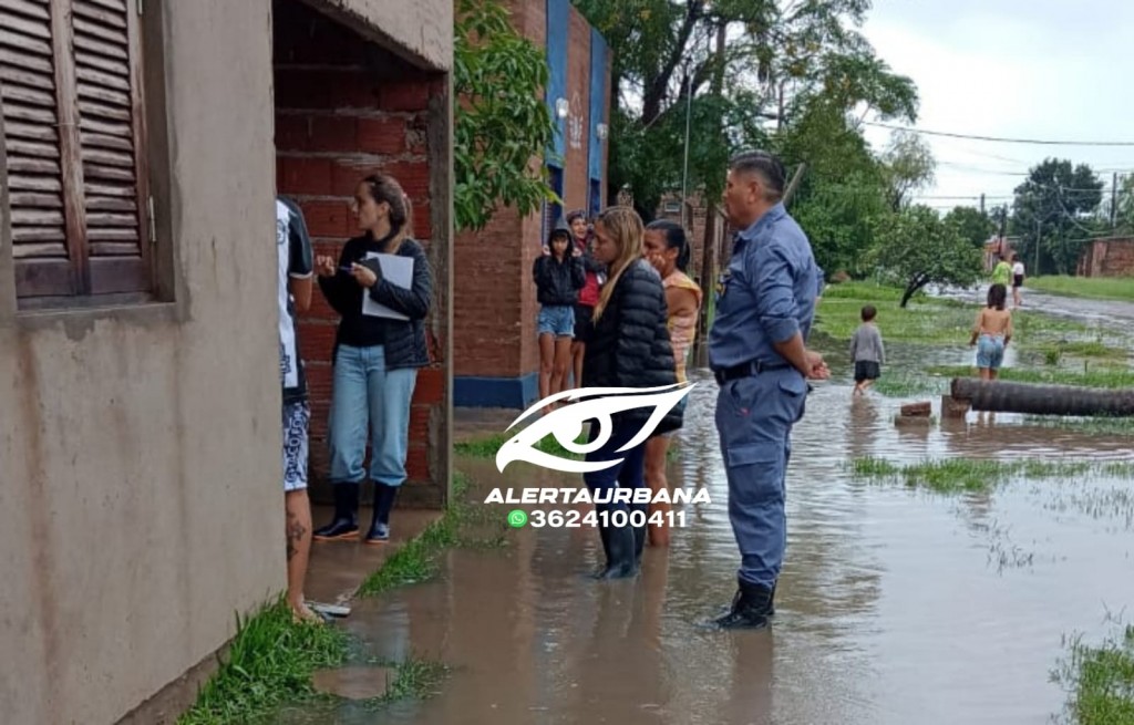 Relevamiento de familias afectadas por el temporal  en el barrio Don Santiago