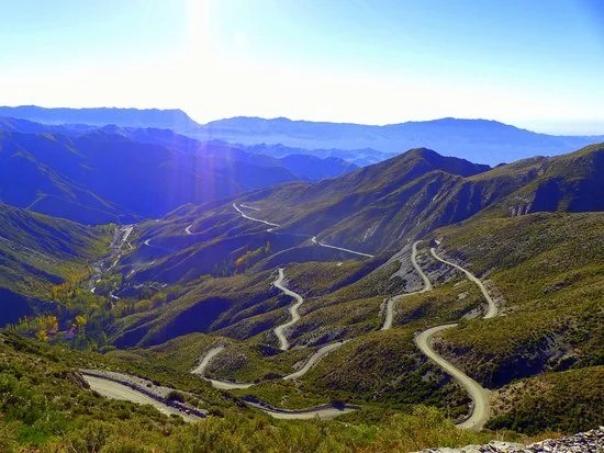 Mendoza: proyectan un nuevo camino en medio de las montañas 