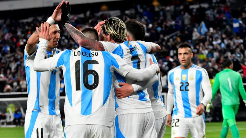 La Selección argentina enfrenta a Costa Rica en el cierre de la gira por Estados Unidos: hora y TV