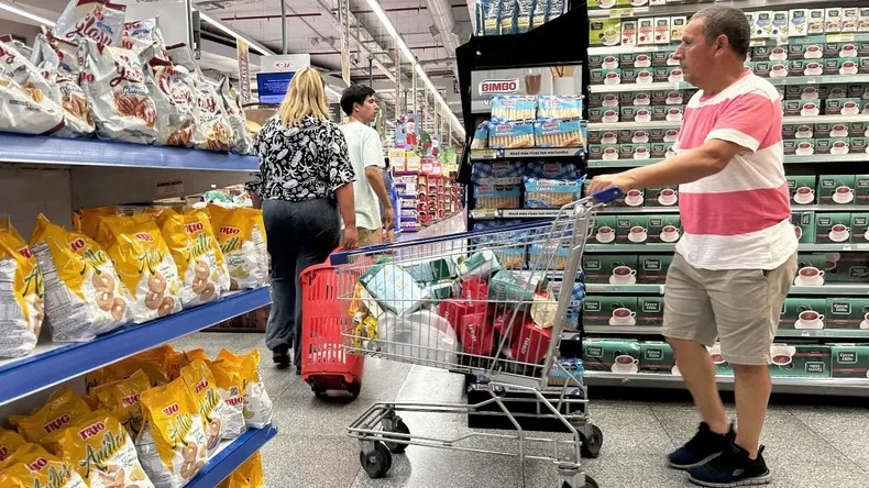 Ante sospechas en las cifras, proponen cambiar la forma de medir la inflación