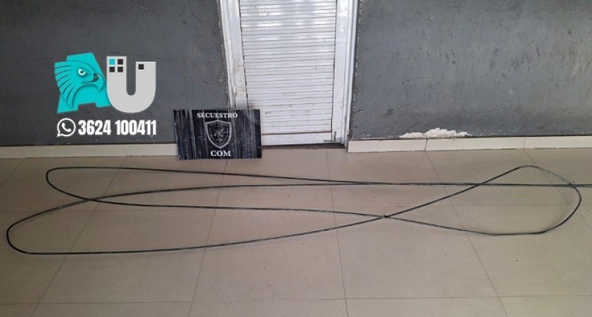 Qué miseria: quiso huir arrastrando un cable de hierro ajeno  