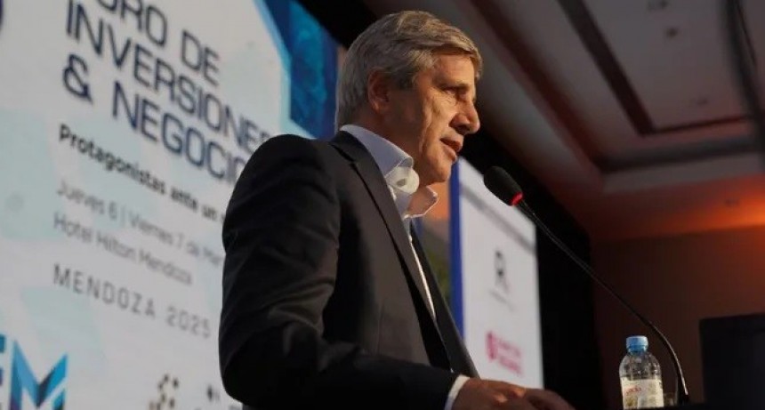 Luis Caputo: 