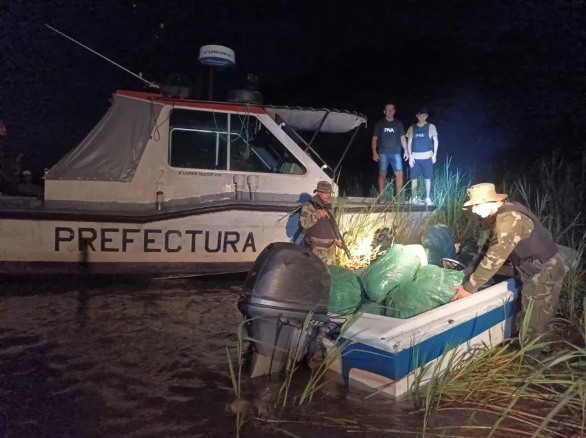 Corrientes: Prefectura secuestró más de 320 kilos de cogollos de marihuana 