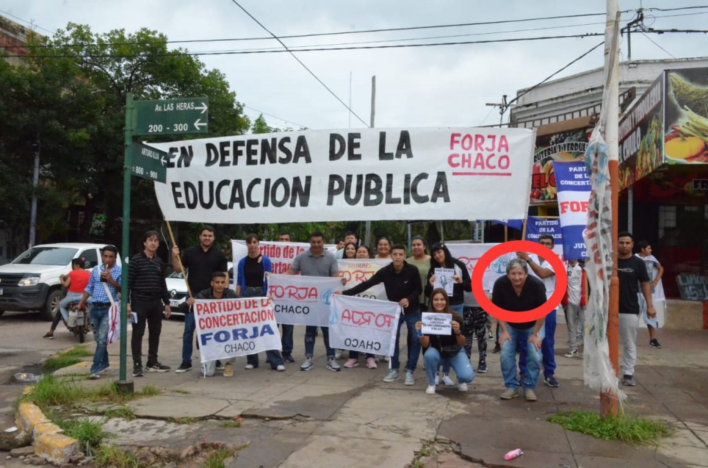 Rechazo por la participación del exdiputado y procesado por abuso sexual Raúl Acosta en la movilización por las universidades