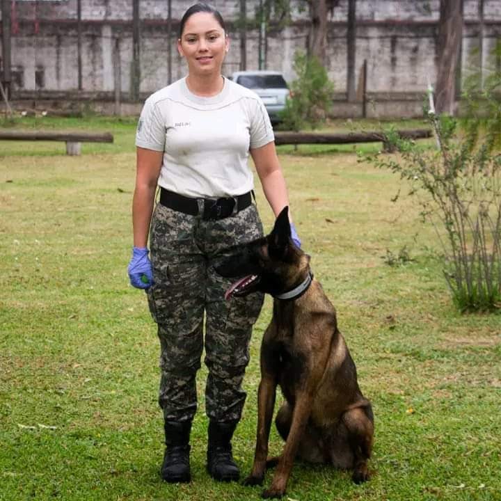 Historias de policías chaqueñas: Estefaní Díaz, experiencia y compromiso en la División Canes