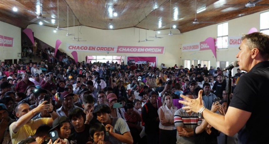 Castelli: Zdero anunció la construcción de viviendas Ñachec para los pueblos originarios