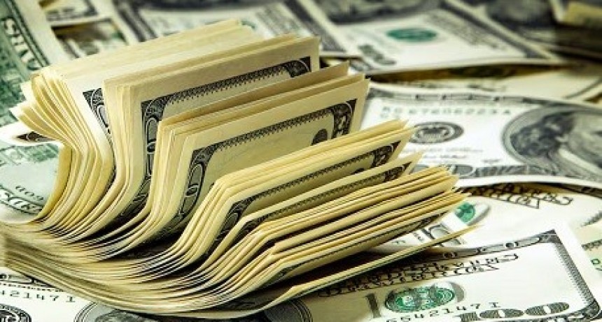 Cómo cerró la cotización del dólar este martes 22 de abril