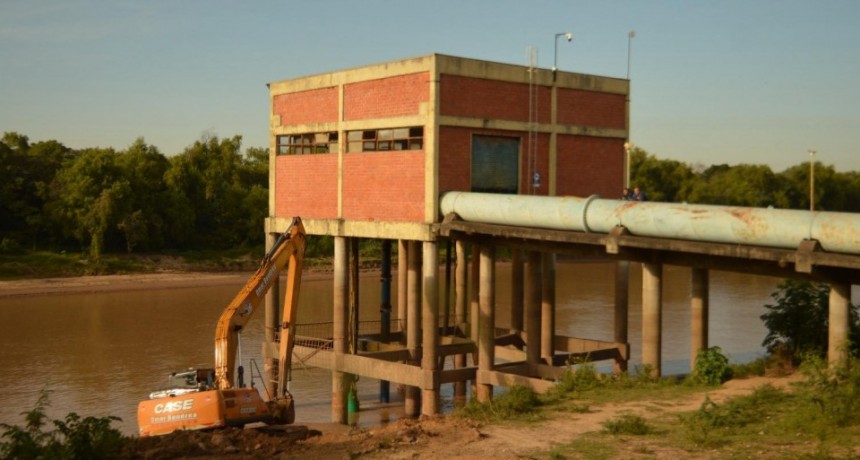 Riacho Barranqueras: Sameep intensifica los trabajos para garantizar el agua