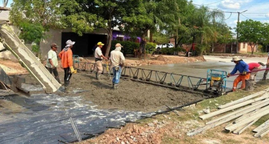 Fontana: Avanza en la pavimentación de calles