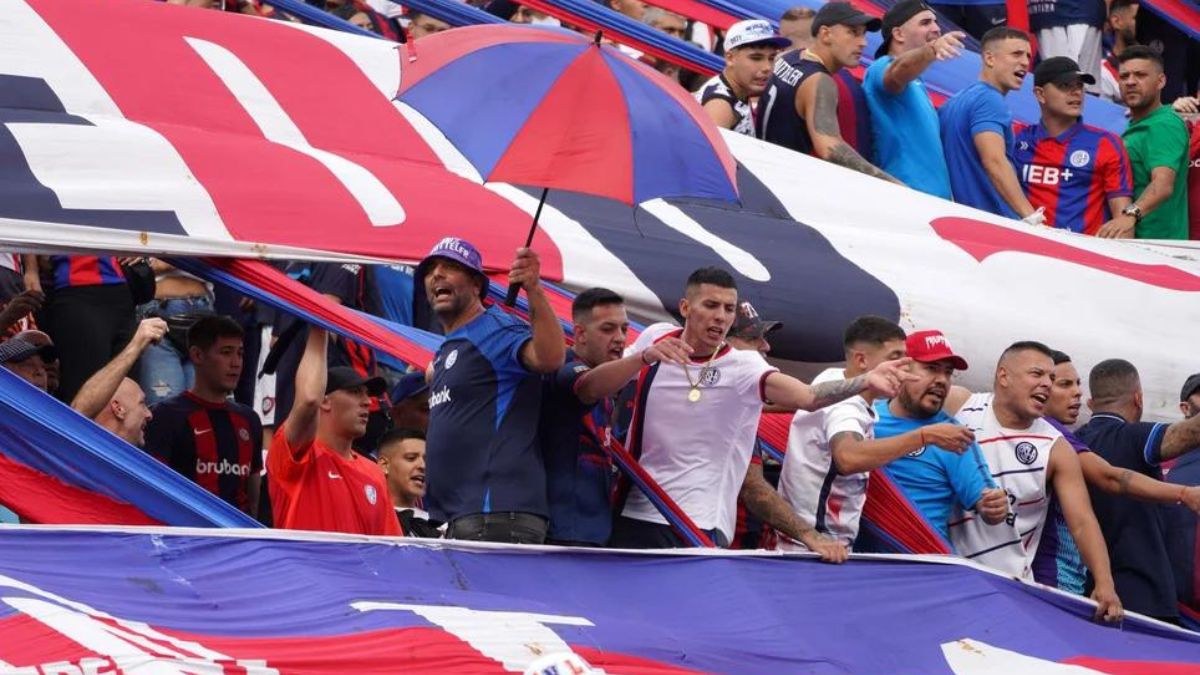 Hinchas de San Lorenzo sufrieron un accidente en la Autopista Perito Moreno