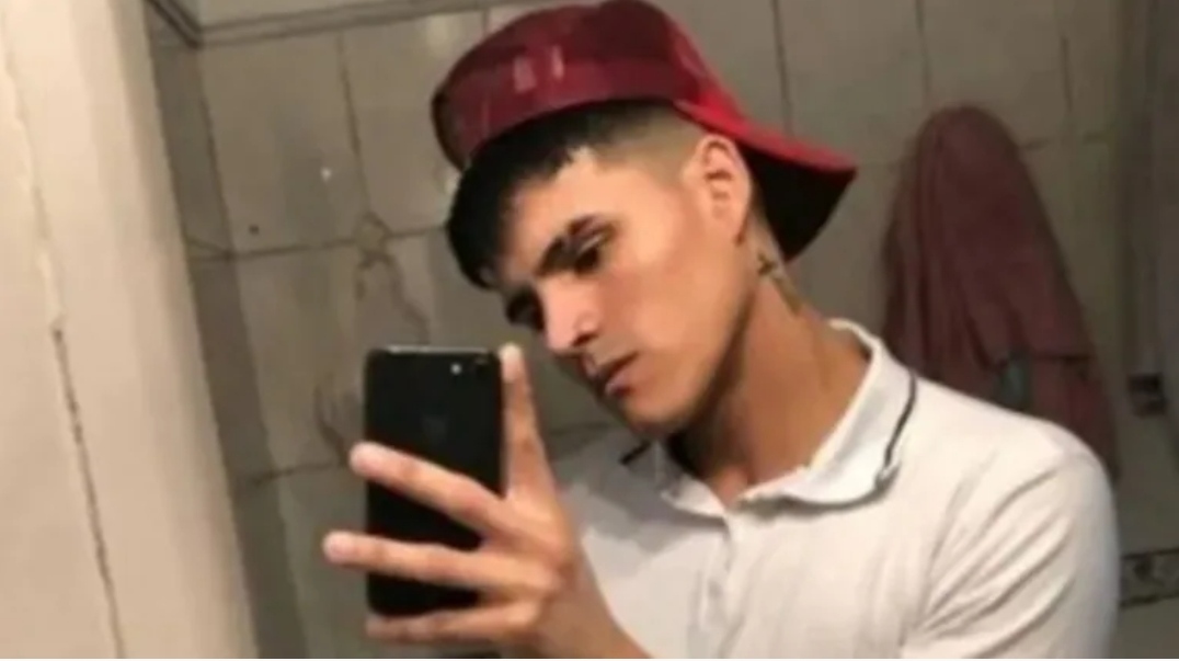 Intensa búsqueda en Varela: acusan a un subcomisario de haber asesinado de un tiro al novio de su hija