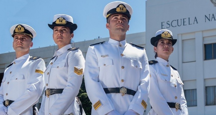 Inscriben a postulantes a la Armada en la sede de la ciudad de Corrientes   