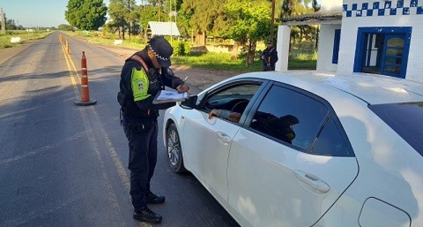 Casi 700 contraventores notificados en más de 300 controles viales 