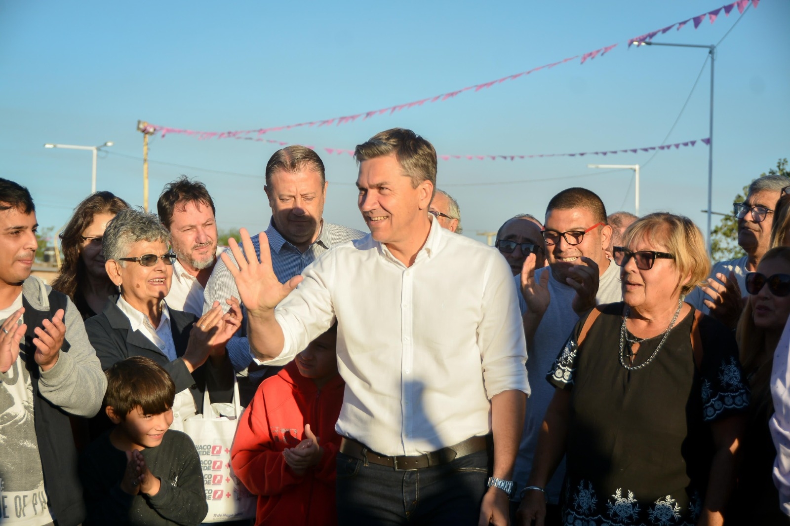 Resistencia: Zdero inauguró cuadras de pavimento en el barrio UPCP