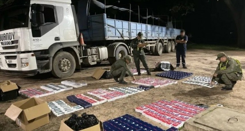 Interceptaron un intento de contrabando de 476 teléfonos celulares 