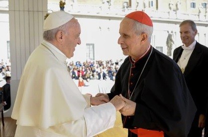 El Papa Francisco llamó al Cardenal Poli para pedirle explicaciones por “operaciones económicas de último momento”