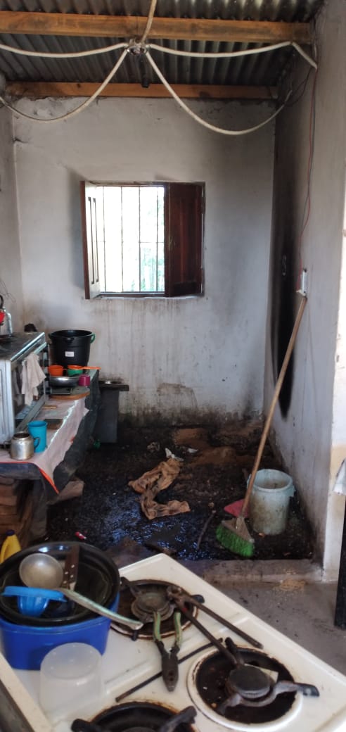 Tres Isletas: Un efectivo policial salvó a una anciana de un incendio