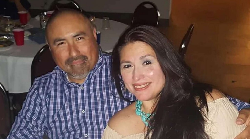 Murió el esposo de una de las maestras asesinadas en Texas. Sufrió un infarto