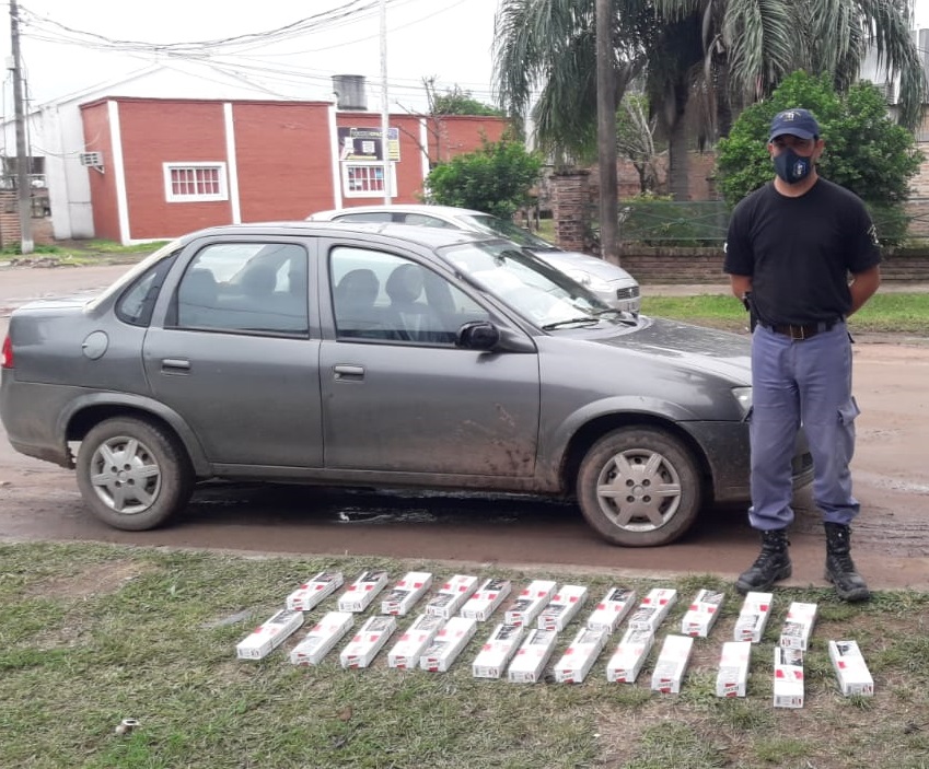Las Palmas: En un control vehicular demoraron a un hombre por transportar cigarrillos ilegales