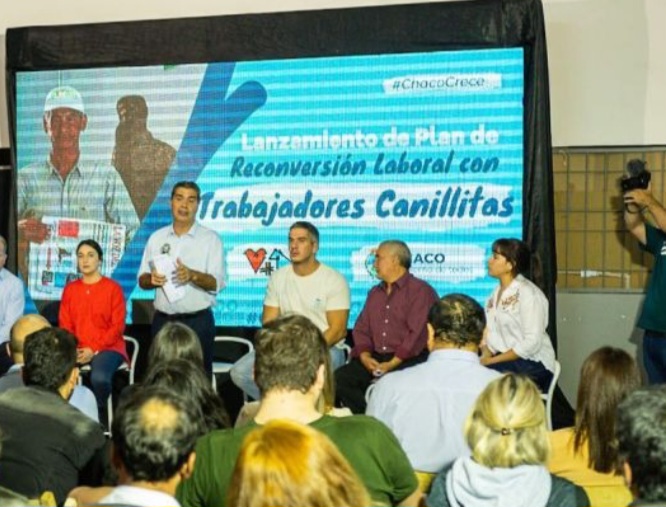 El gobernador Capitanich presentó el plan de reconversión laboral de canillitas