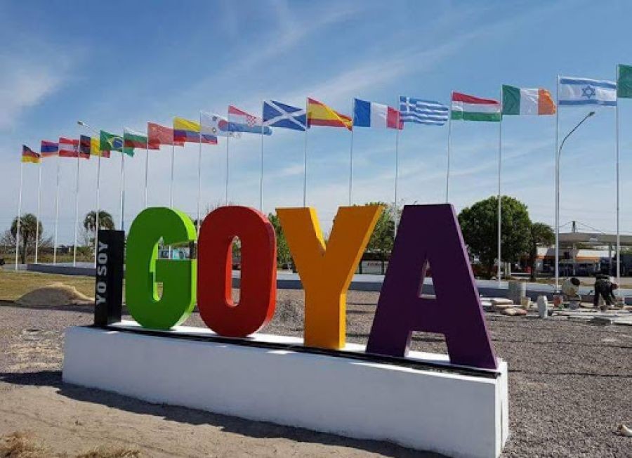 Tragedia en Goya: Dos jóvenes perdieron la vida tras chocar un poste de luz