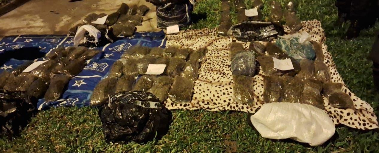 Persecución en Corrientes Capital termina con el secuestro de 58 kilos de marihuana