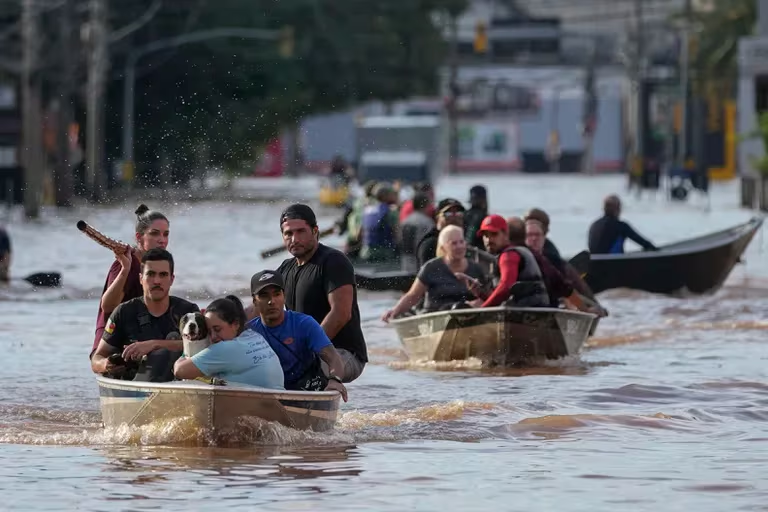 La tragedia en el sur de Brasil suma víctimas: hay 96 muertos, 1.500.000 damnificados y pronostican más lluvias